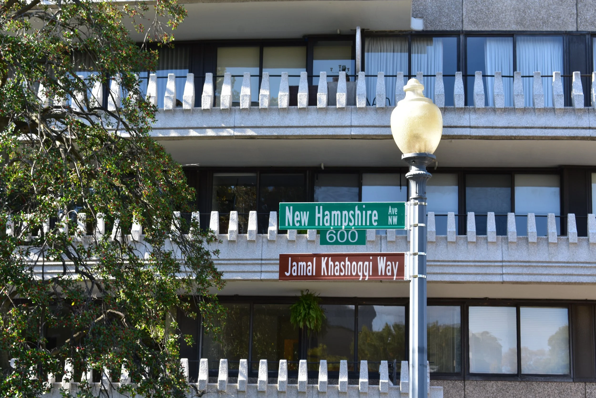 A street sign identifying the 600 block of New Hampshire Avenue NW as Jamal Khashoggi Way. Photo by Diplomatica Global Media.