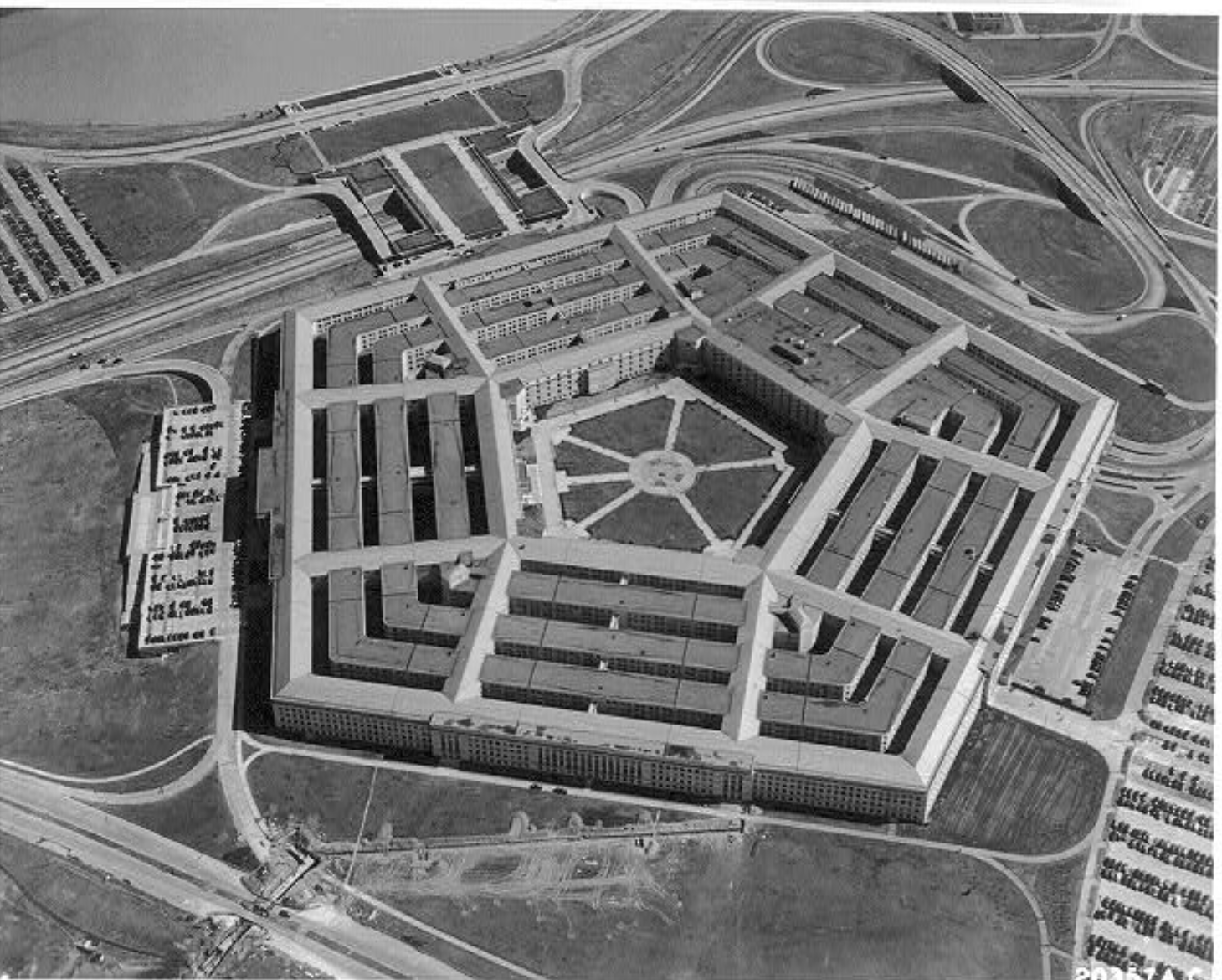 An aerial view of the Pentagon from approximately 1947. Photo courtesy of the Library of Congress.