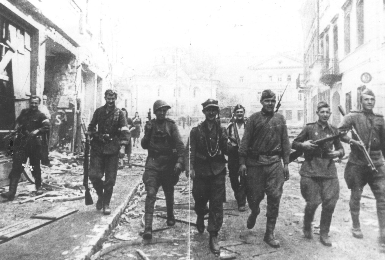 Soviet and Red Army soldiers in Vilnius during the invasion of Lithuania. Photo courtesy of the Ministry of National Defence, Republic of Lithuania.