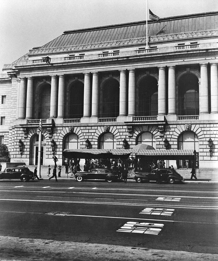 Dignitaries arrive at the War Memorial ahead of the signing of the United Nations charter in 1945. Photo courtesy of the United Nations.